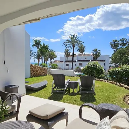 Apartment Coral 4*