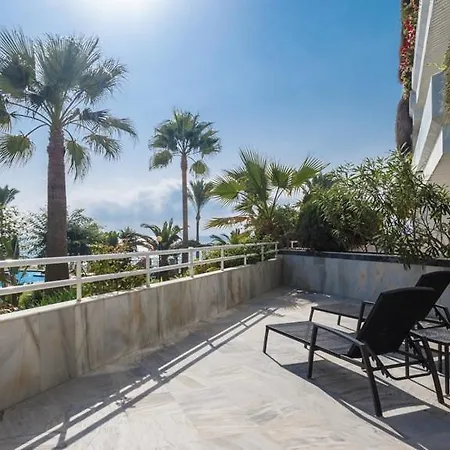 Coral Apartment 4*