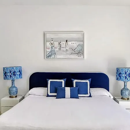Coral Apartment 4*